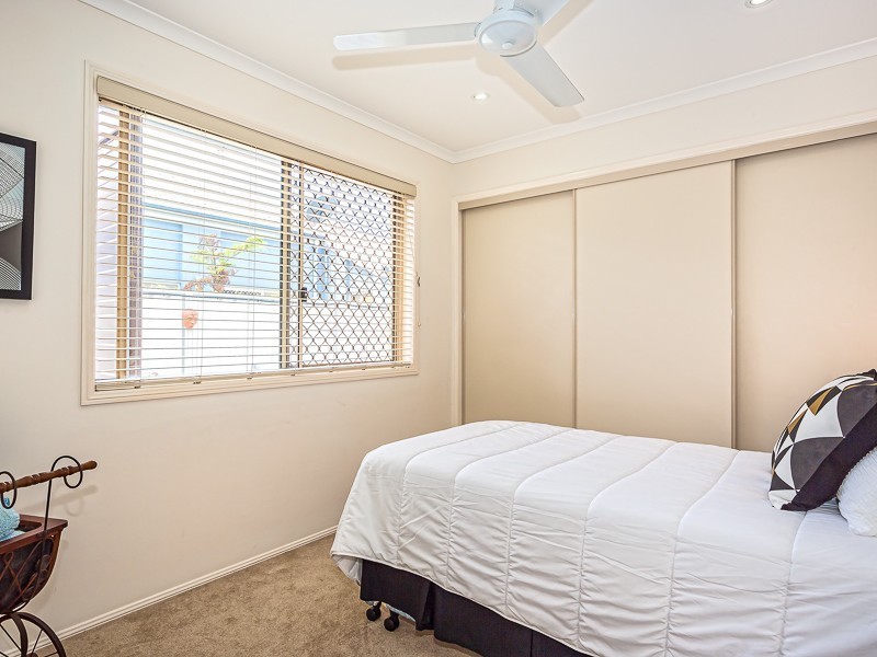 1/19 Bowsprit Crescent, Banksia Beach QLD 4507