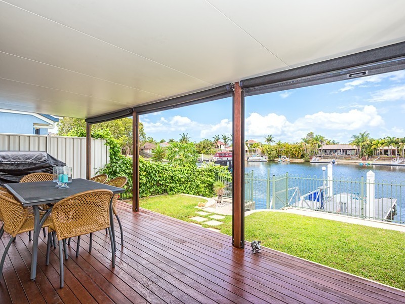 1/19 Bowsprit Crescent, Banksia Beach QLD 4507