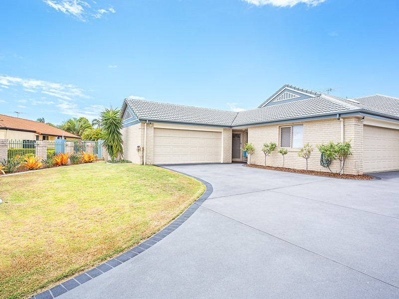 1/19 Bowsprit Crescent, Banksia Beach QLD 4507