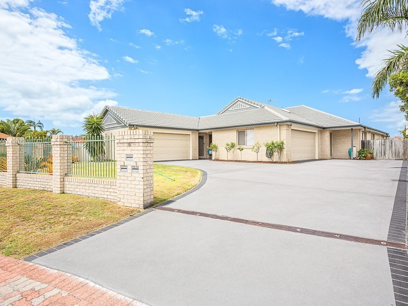 1/19 Bowsprit Crescent, Banksia Beach QLD 4507