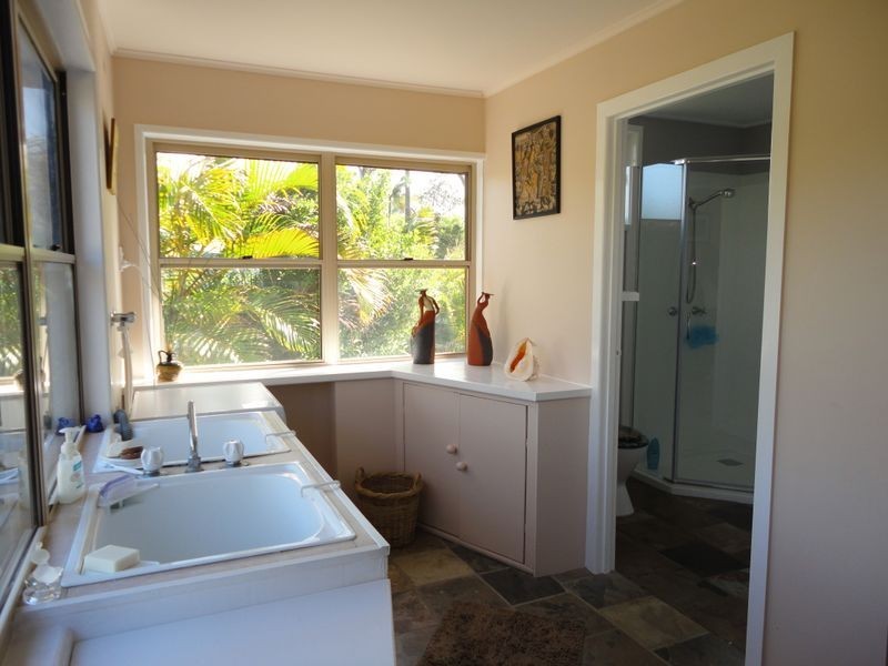 18 Ford Street, Bongaree QLD 4507
