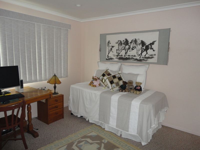 18 Ford Street, Bongaree QLD 4507