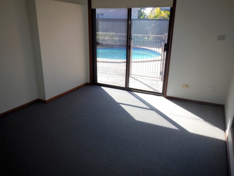 1 Elizabeth Batts Court, Banksia Beach QLD 4507