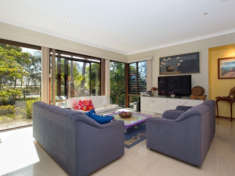 14 Venus Ct, Banksia Beach QLD 4507