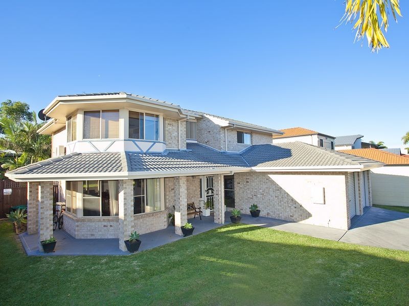 227 Endeavour Drive, Bribie Island QLD 4507