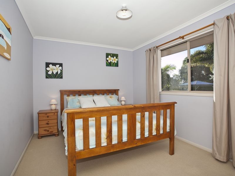 227 Endeavour Drive, Bribie Island QLD 4507