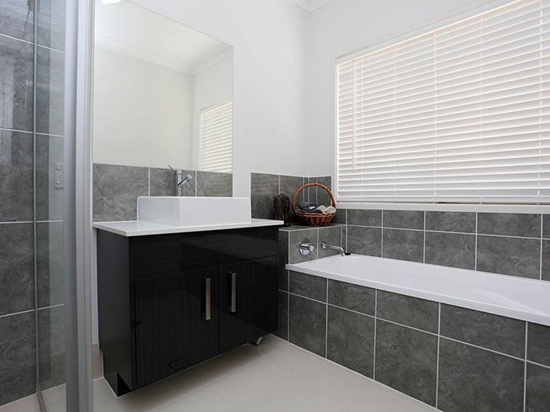 2 Robusta Court, Bribie Island QLD 4507