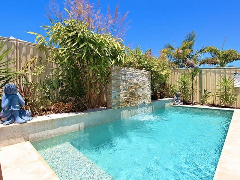 2 Robusta Court, Bribie Island QLD 4507