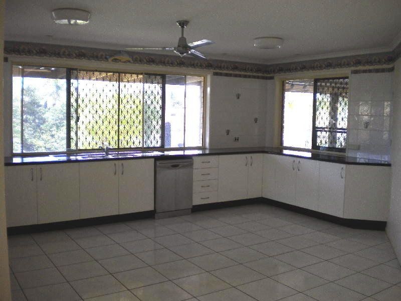 14 Hoya Cr, Bongaree QLD 4507