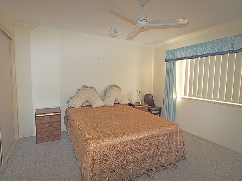 2/20 Kangaroo Avenue, Bribie Island QLD 4507