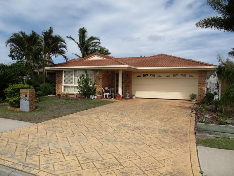 37 Avon Avenue, Bribie Island QLD 4507