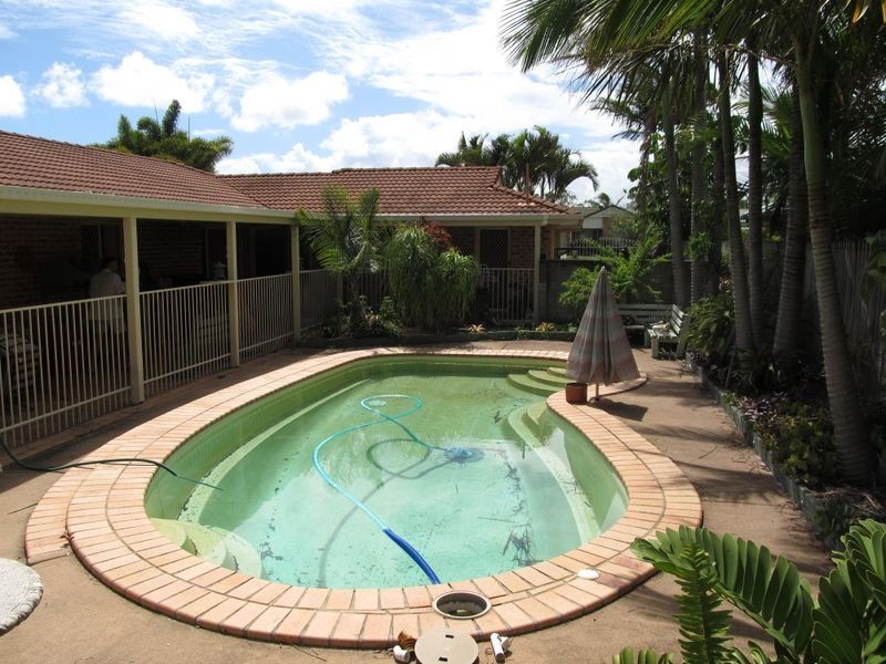 37 Avon Avenue, Bribie Island QLD 4507