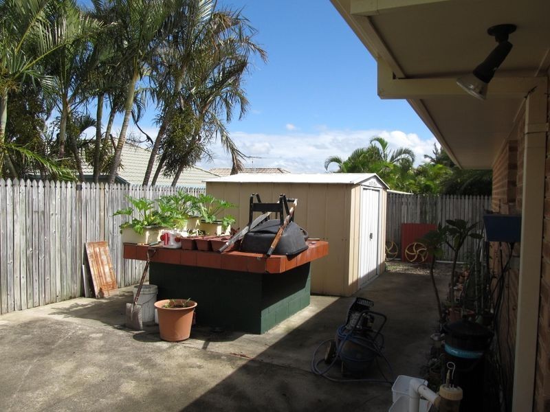 37 Avon Avenue, Bribie Island QLD 4507