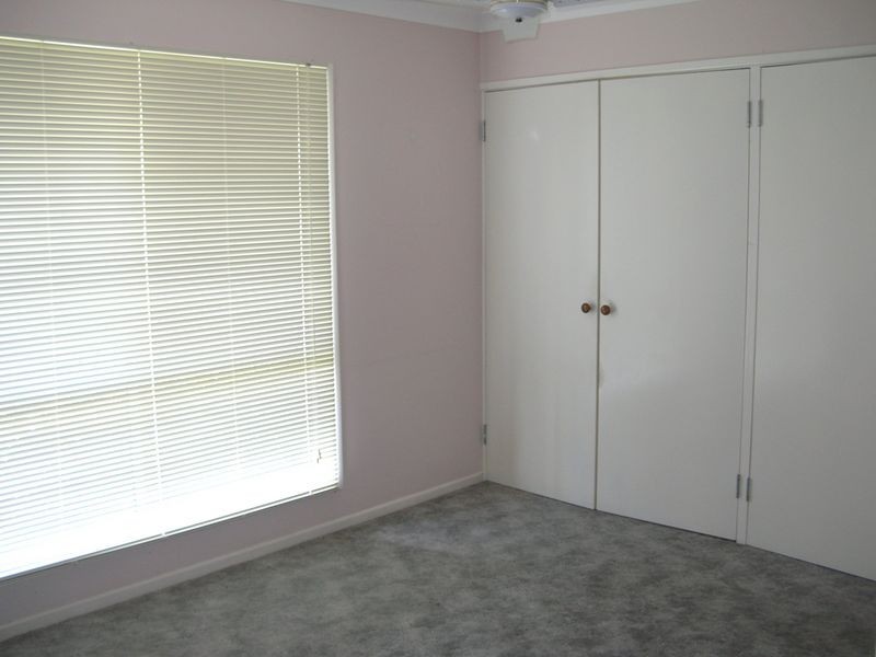 857 Beachmere Rd, Beachmere QLD 4510