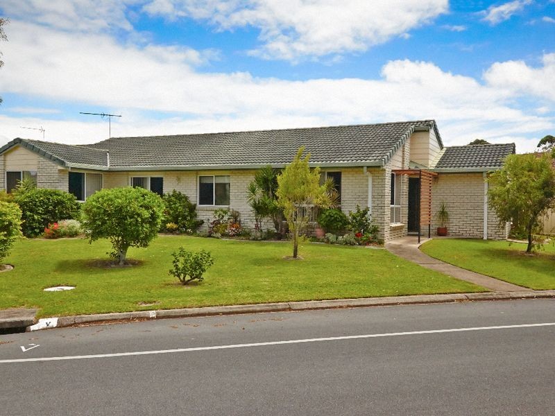 1 White Patch Esplanade, Bribie Island QLD 4507