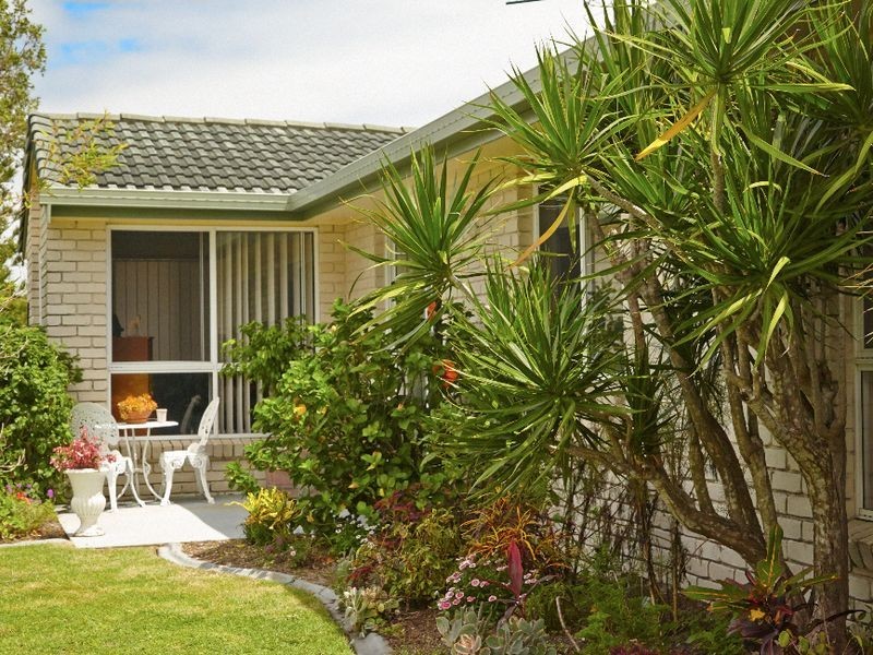 1 White Patch Esplanade, Bribie Island QLD 4507