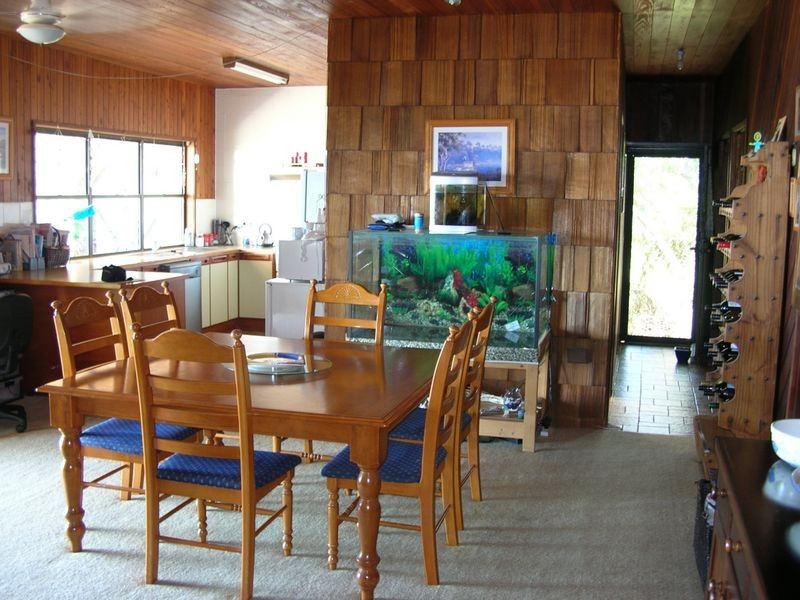 105 Bishop Rd, Beachmere QLD 4510