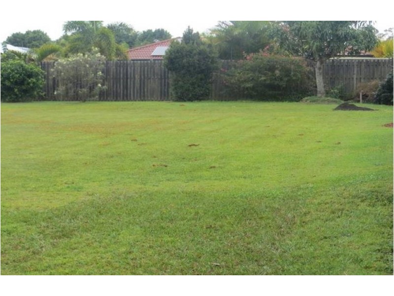 13 Queenscliff Court, Sandstone Point QLD 4511