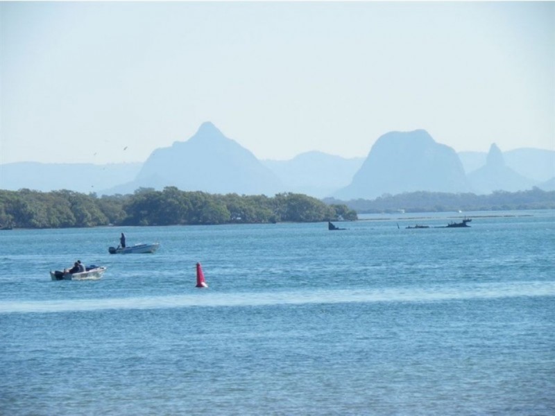 13 Queenscliff Court, Sandstone Point QLD 4511