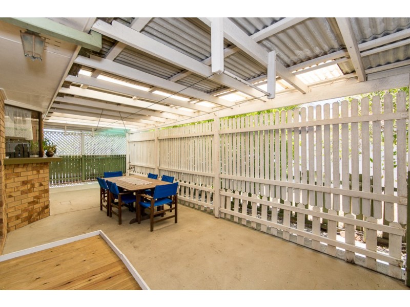 42 Sunderland Drive, Banksia Beach QLD 4507