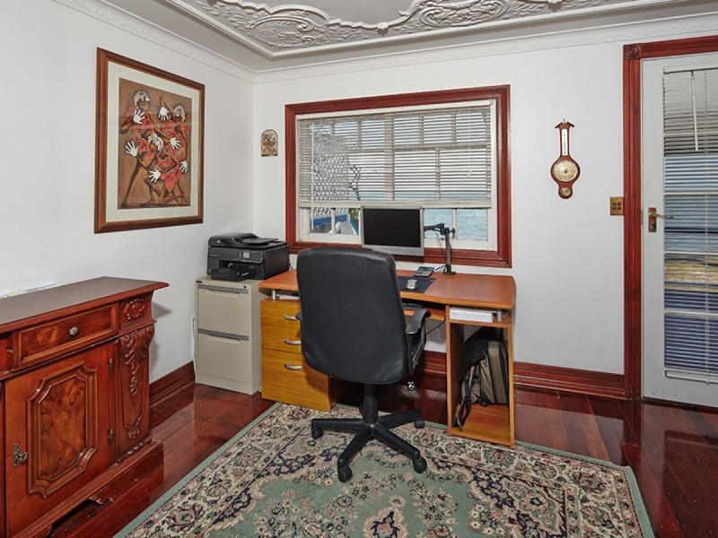 43 Coronation Avenue, Beachmere QLD 4510