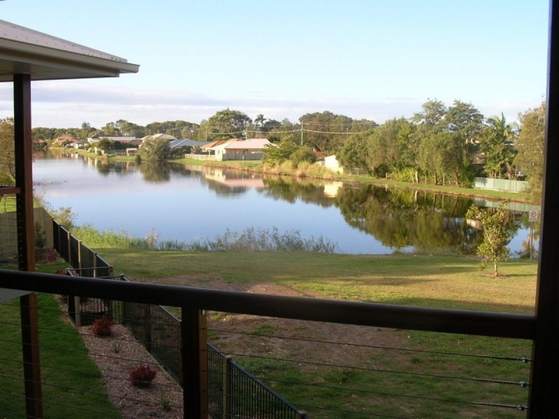 13 Kunde Street, Beachmere QLD 4510