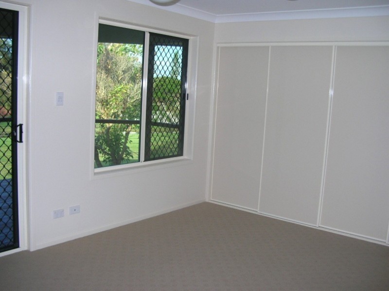 13 Kunde Street, Beachmere QLD 4510