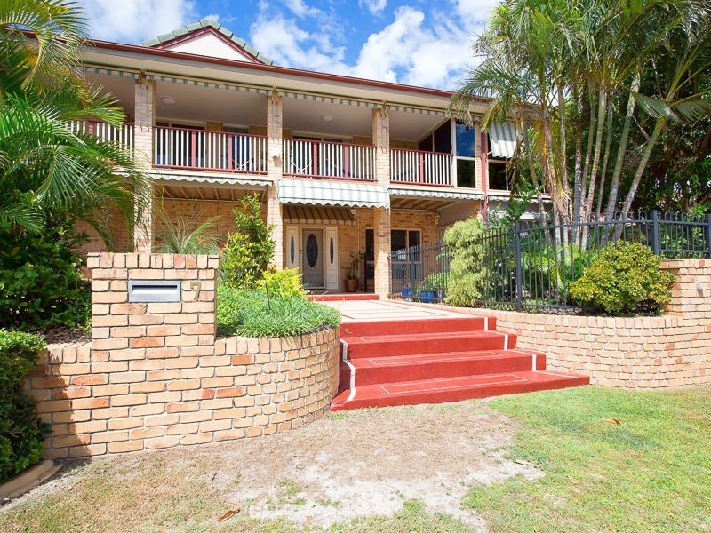 7 Pacific Drive, Bribie Island QLD 4507