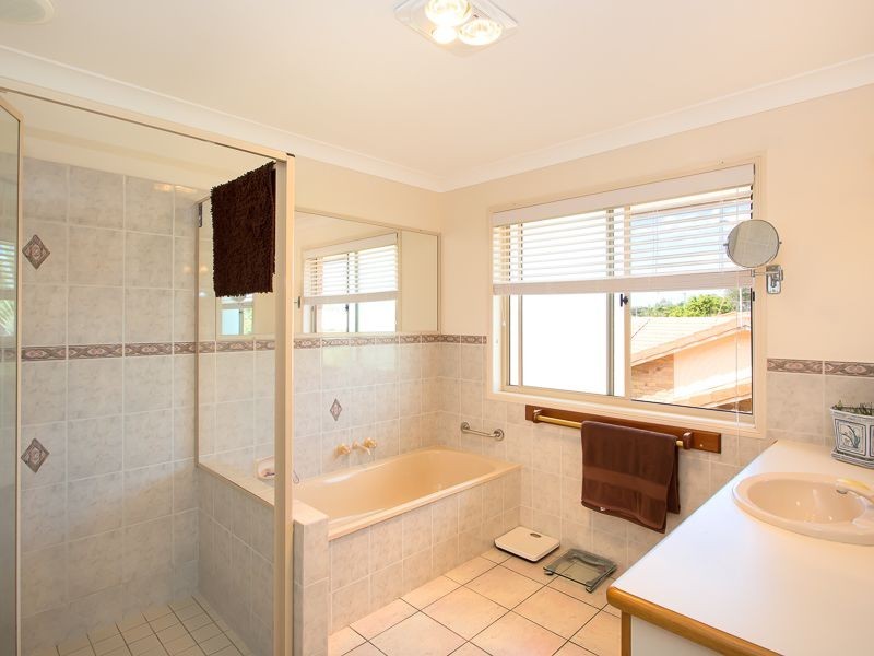 7 Pacific Drive, Bribie Island QLD 4507