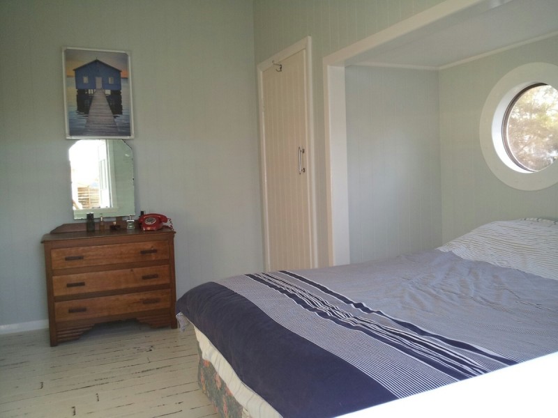 101 Biggs Avenue, Beachmere QLD 4510