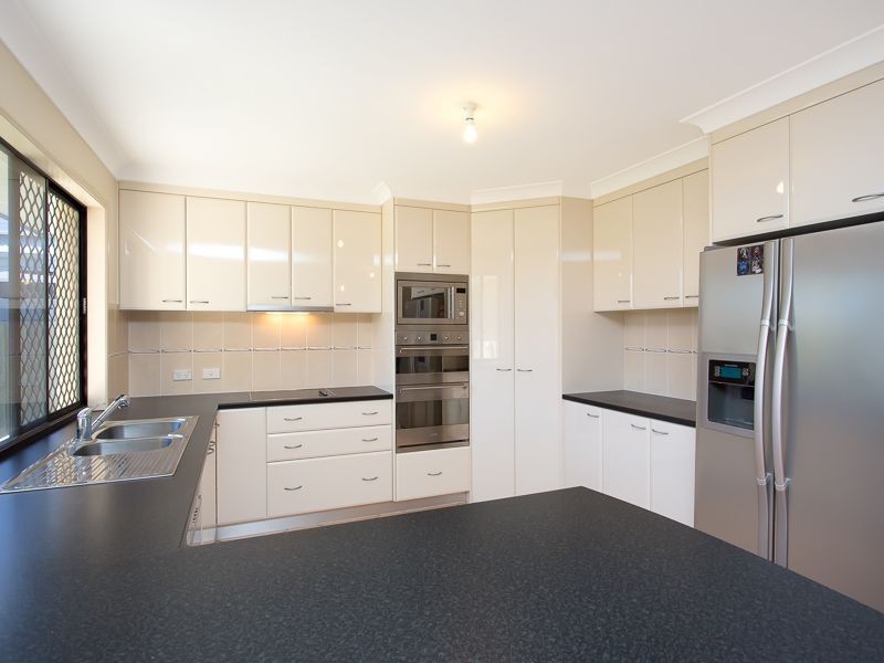 40 Mossman Way, Sandstone Point QLD 4511