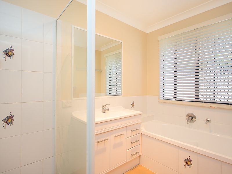 40 Mossman Way, Sandstone Point QLD 4511