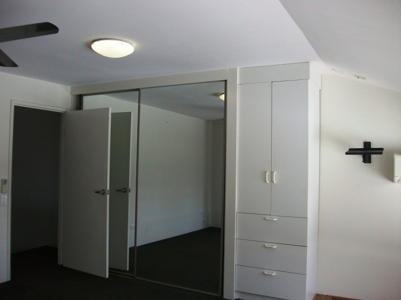 18A/16 Spinnaker Drive, Sandstone Point QLD 4511