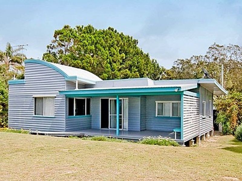 83 Bishop Rd, Beachmere QLD 4510