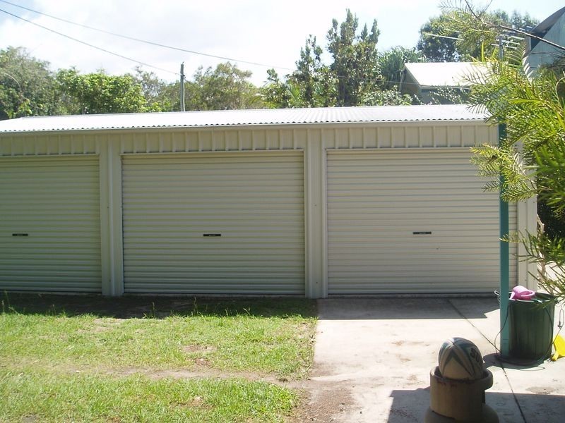 83 Bishop Rd, Beachmere QLD 4510