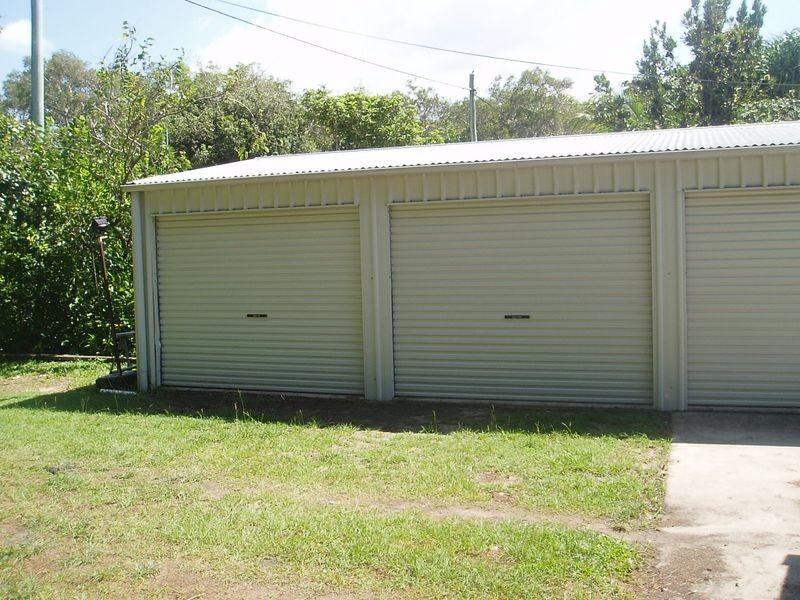 83 Bishop Rd, Beachmere QLD 4510