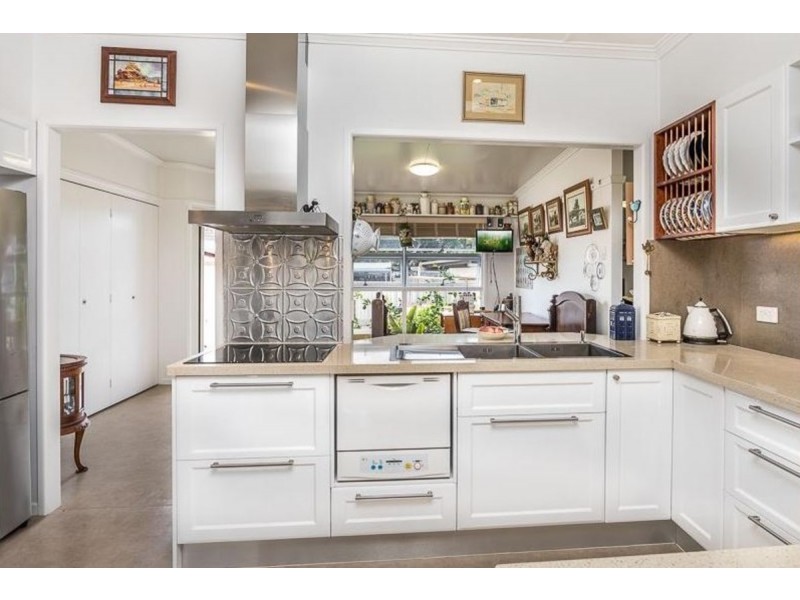 4 Esplanade South, Donnybrook QLD 4510