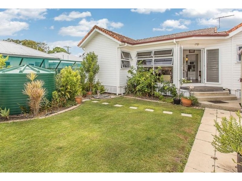 4 Esplanade South, Donnybrook QLD 4510