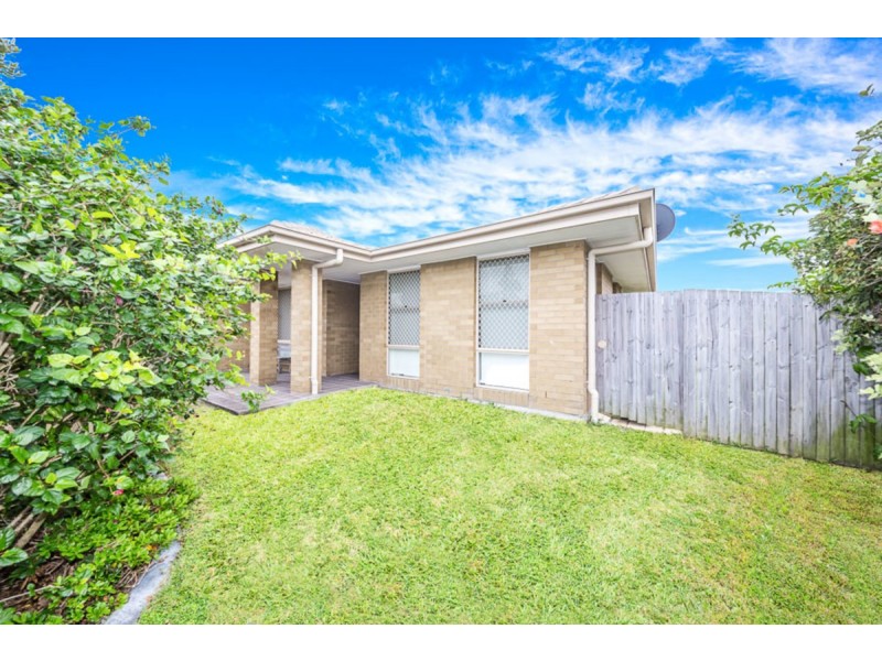 236 Bestmann Road East, Sandstone Point QLD 4511