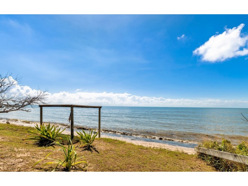 89 Bishop Road, Beachmere QLD 4510