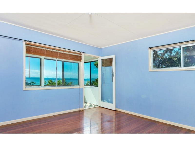 89 Bishop Road, Beachmere QLD 4510