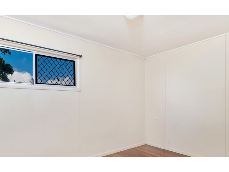 89 Bishop Road, Beachmere QLD 4510
