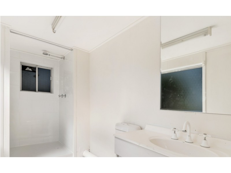 89 Bishop Road, Beachmere QLD 4510