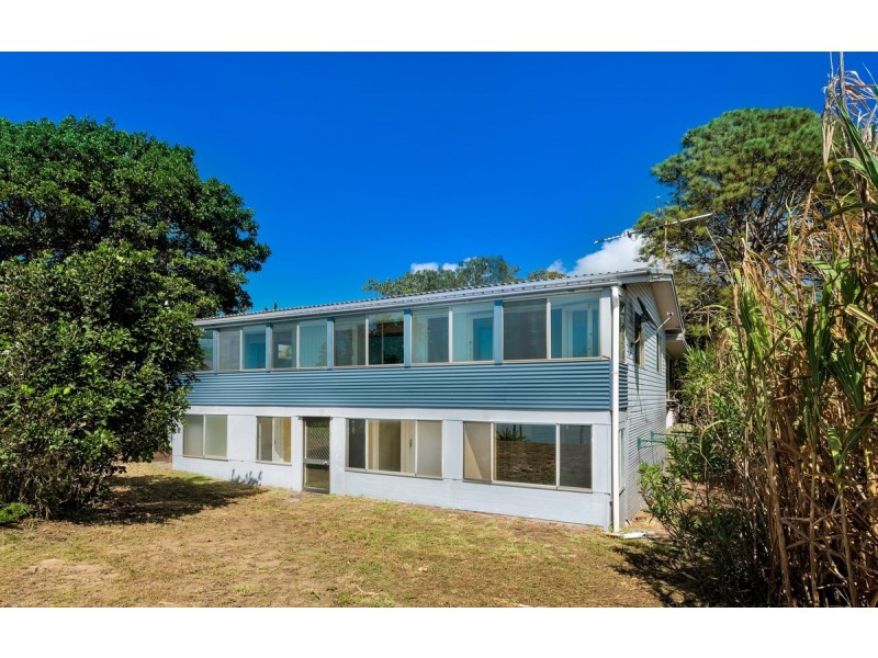 89 Bishop Road, Beachmere QLD 4510