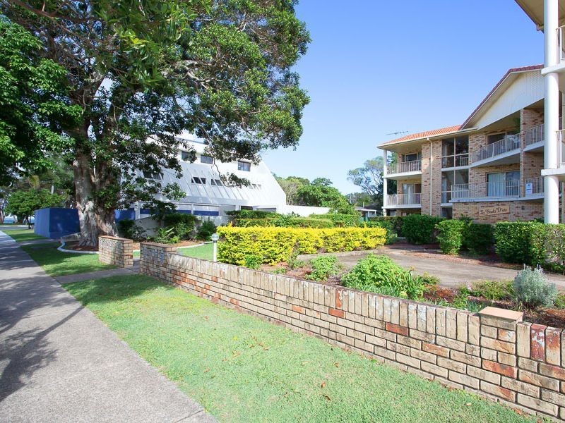 1/5 Wattle Avenue, Bribie Island QLD 4507