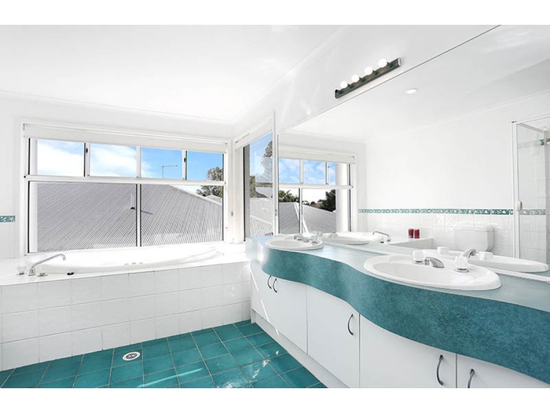 21 Ardel Place, Sandstone Point QLD 4511