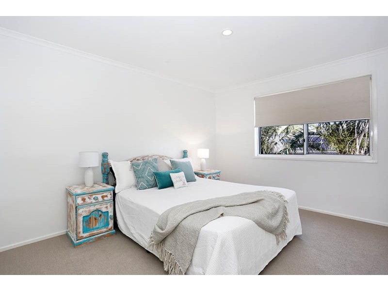 21 Ardel Place, Sandstone Point QLD 4511