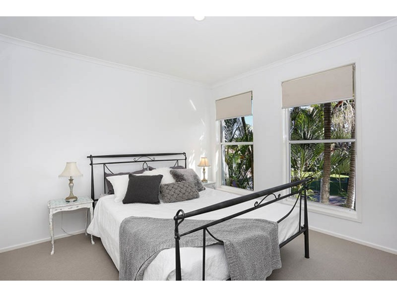 21 Ardel Place, Sandstone Point QLD 4511