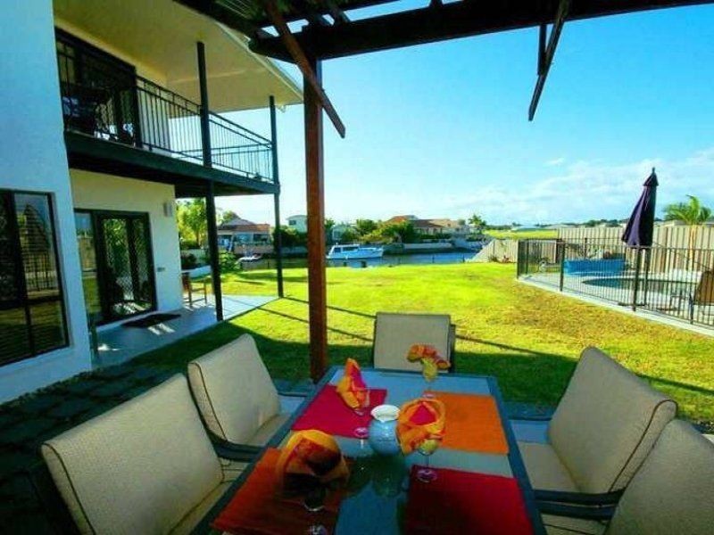 10 Barklya Crescent, Bribie Island QLD 4507