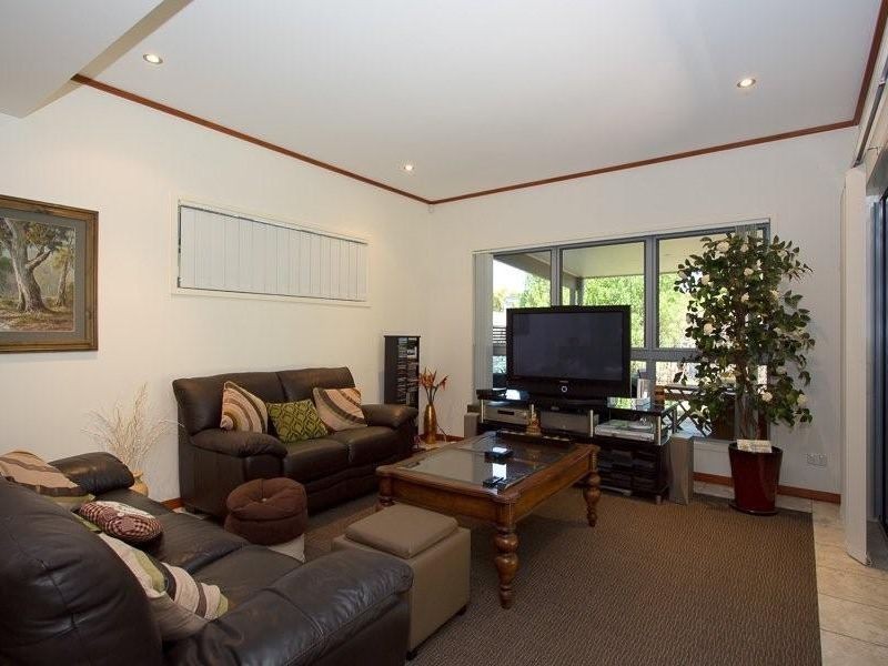 Sandstone Point QLD 4511